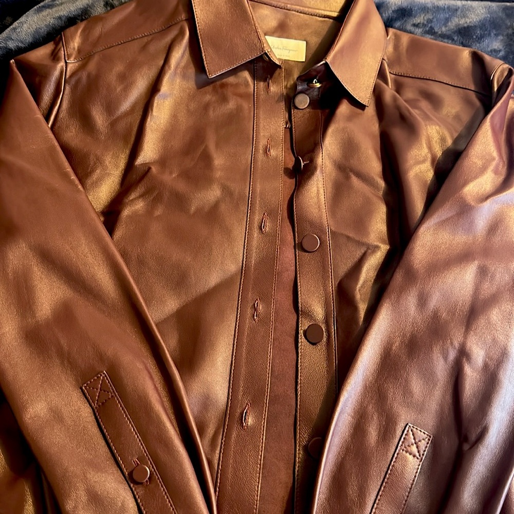 Lady leather shirt